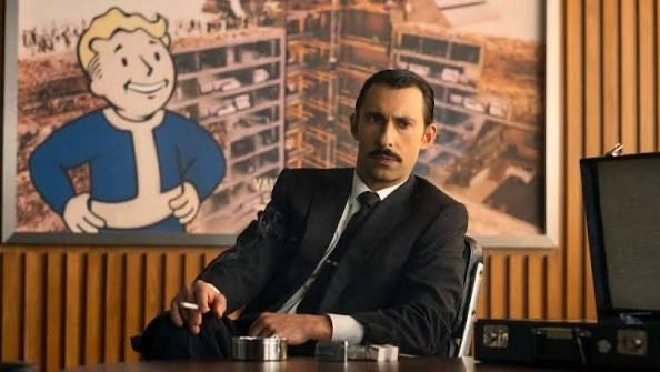 FilmsFallout's tweet photo. Definitely wonder what happened to Bobby Apartment when the bombs dropped, he get to survive as the double for a while? 

Definitely need Rafi Silver back next season and more layers to Robert House in flashbacks! https://t.co/YzAxnwrCMt