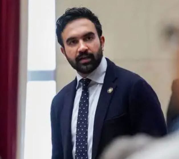 1Nicdar's tweet image. NYC’s new socialist mayor Zohran Mamdani says the city should not allow businesses to leave because of higher taxes …

"We should take their business and we run it for the city ourselves. If we're building a real movement to stop that, we'd actually make it illegal for them to