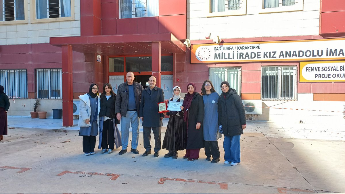 milliiradekaihl's tweet photo. Genç Nida Kur'an-ı Kerim'i Güzel Okuma Yarışmasında öğrencimiz Mariam ALMATAR, il genelinde birincilik elde ederek bizlere büyük bir gurur yaşattı. Bu önemli başarıda emeği geçen öğretmen ve öğrencimizi tebrik dileriz.
@meb_dinogretimi @sanliurfammem63 @ASIM_SULTANOGLU https://t.co/E2w84o1YgG