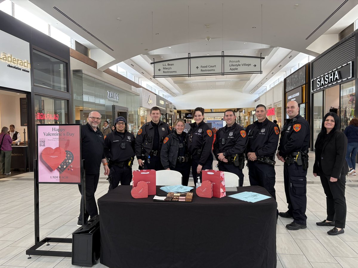 Fourth Precinct Inspector Patrick Mahan tweet media