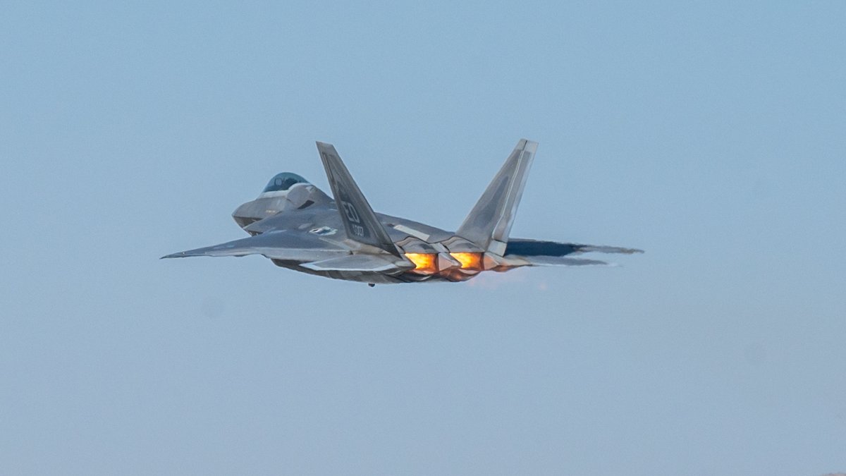 refueled's tweet image. F-22 Raptor