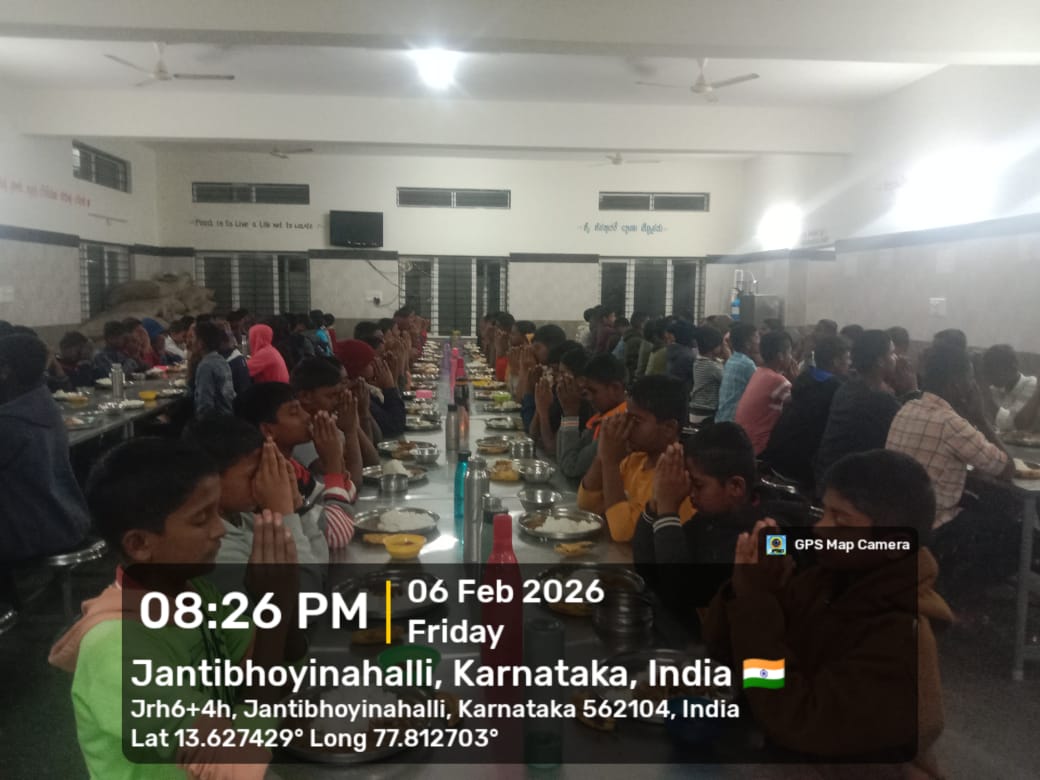 KSomenahalli's tweet photo. #SocialAudit_SWDMeals 
#SocialWelfare_Karnataka 
Today's dinner https://t.co/rFPRAlL8Jc