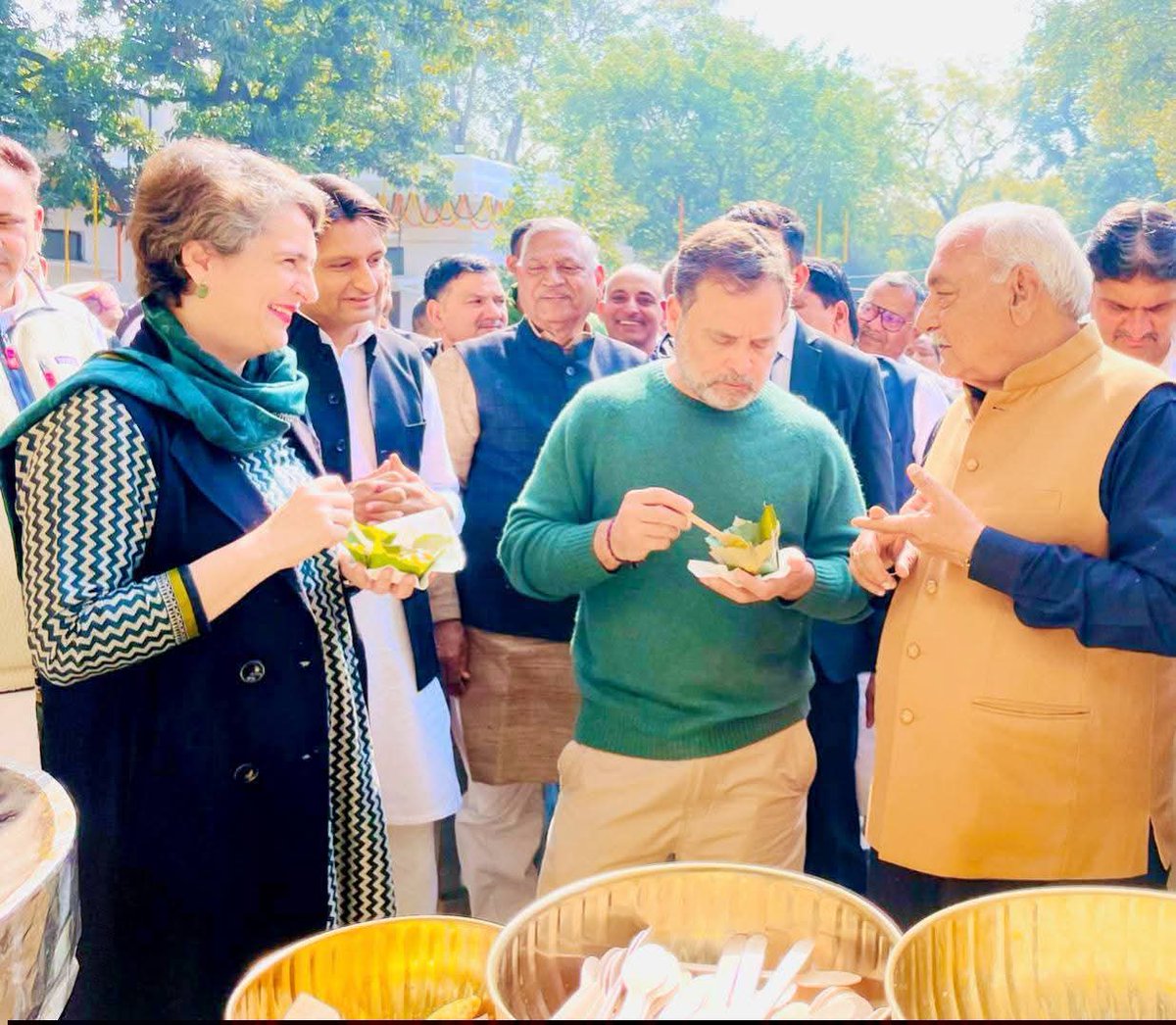 मे गौरव कोली ( गणेश) मरने के आखिरी दम तक अदरणीय हमारे नेता <a href="/RahulGandhi/">Rahul Gandhi</a> और <a href="/priyankagandhi/">Priyanka Gandhi Vadra</a>  जी के साथ रहुंगा 

#RAGA #RaGa #RahulGandhi #PriyankaGandhi