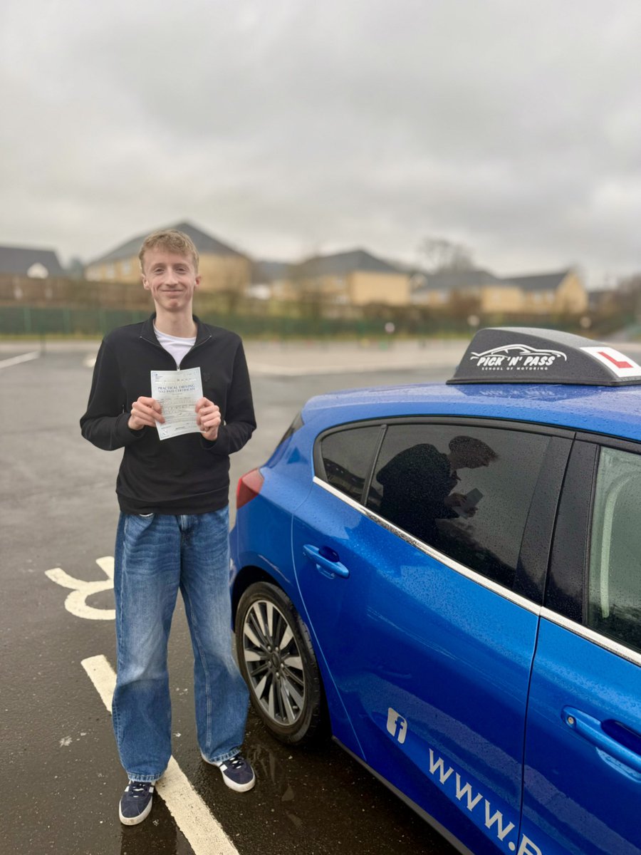 PickNPassSOM's tweet photo. Harry gave a truly brilliant performance today, passing his test at Steeton DTC with only 4 faults! Congratulations, and safe driving 🎉🚙 https://t.co/9fDeTTusRm