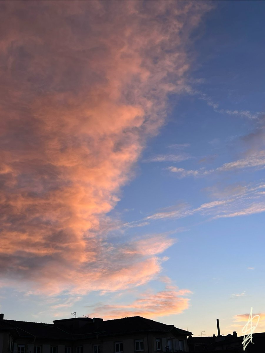 Lo fácil es echar la culpa de las inundaciones a las inclemencias del tiempo o cambio climático,cuando llevan décadas destruyendo presas y dejando caer las que hay. Los gobernantes presumen saberlo todo, pero cuando ocurren desgracias lo desconocen todo.