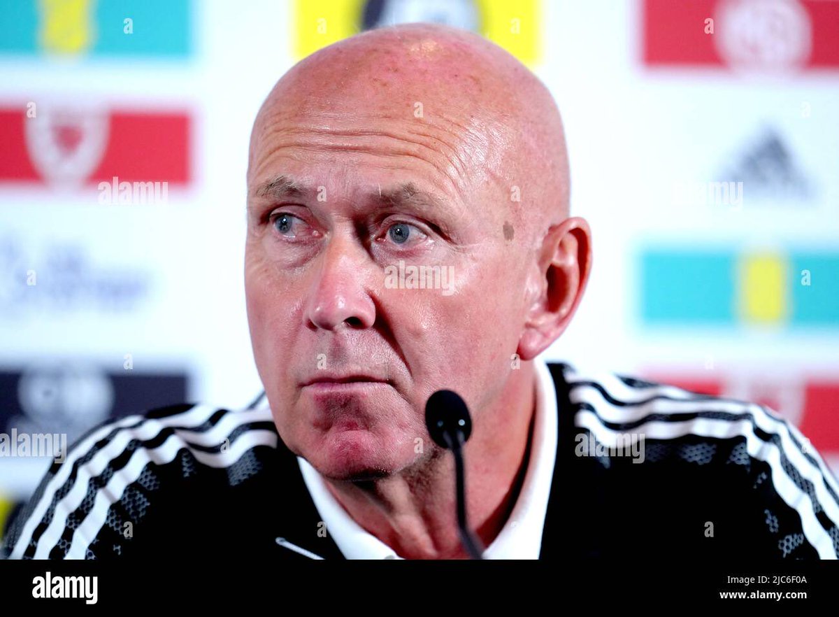 Dylan Jones tweet media