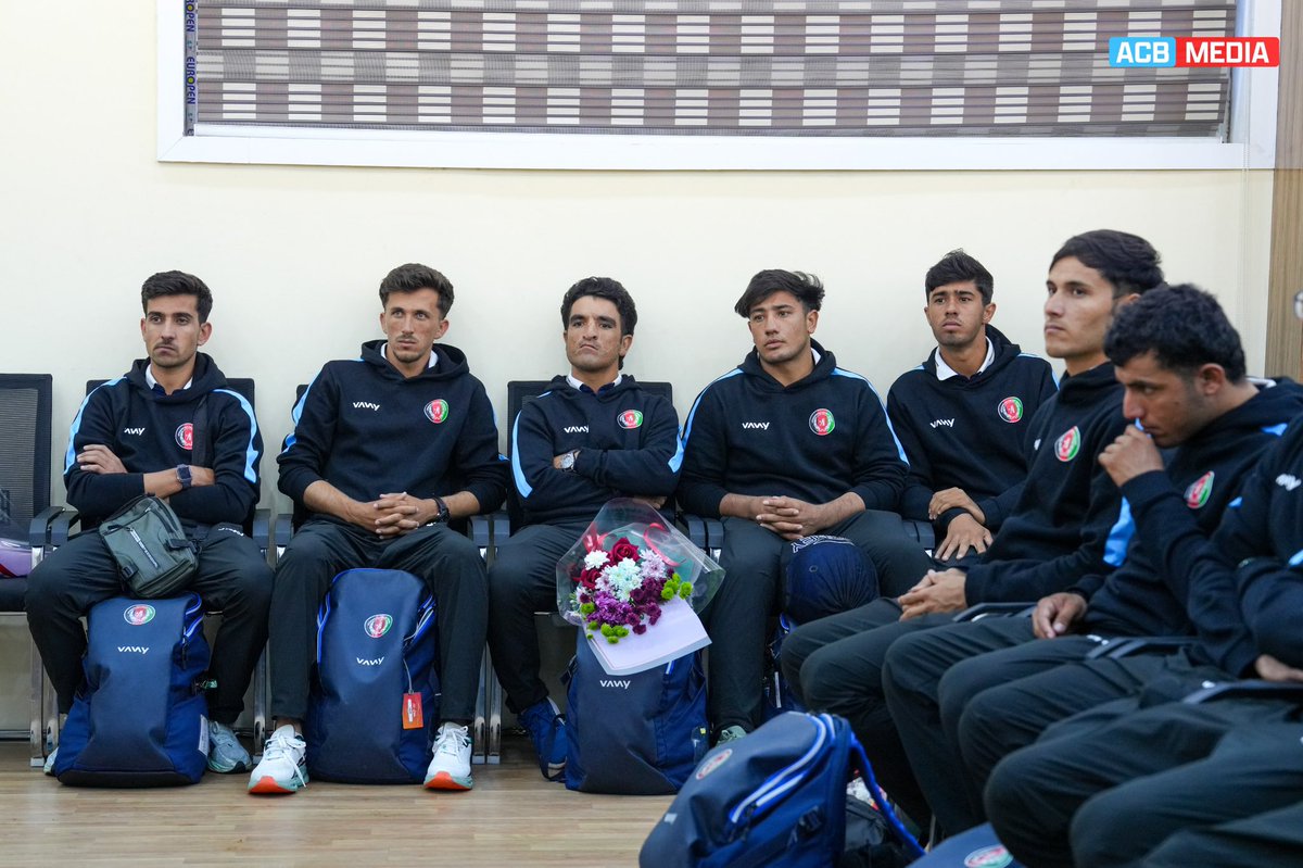 ACBofficials's tweet image. Afghanistan Future Stars attended a press conference on return to Kabul after their successful #U19WorldCup campaign.

ACB Chairman, @MirwaisAshraf16 praised the team’s performances and thanked local media for outstanding global coverage. 👏

#FutureStars | #U19WorldCup