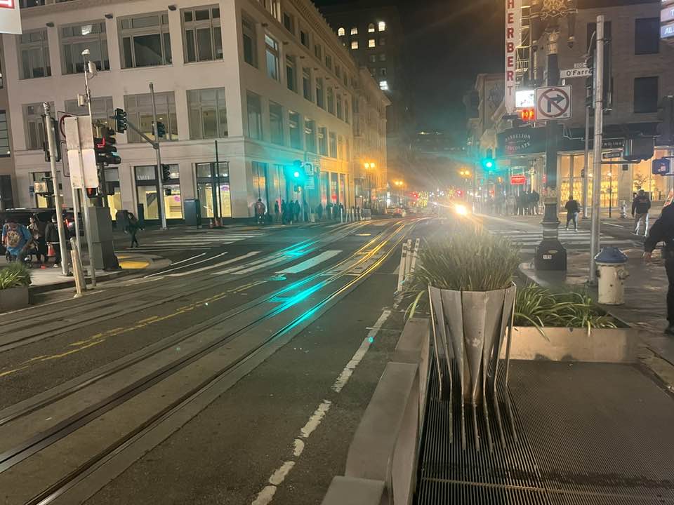 Erica Sandberg 舊金山的神奇女俠 tweet media