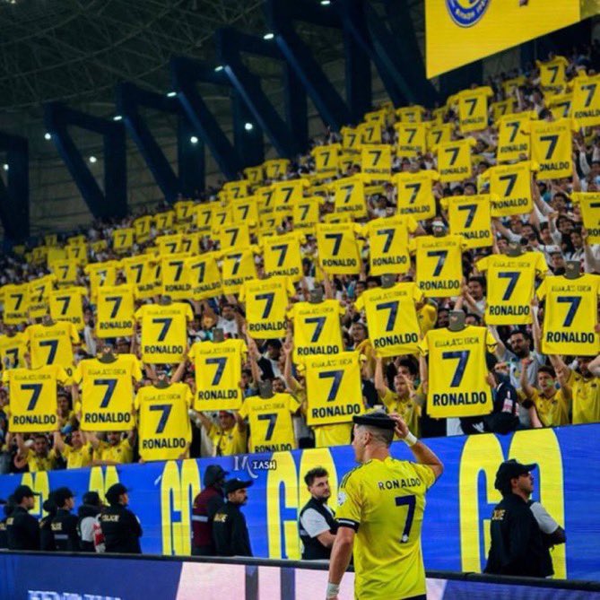 alfiasl11's tweet photo. قناة ثمانية ٨
لا تسكرون المايكات في الدقيقة السابعة

 #النصر_الاتحاد https://t.co/ijjLy5UhjZ
