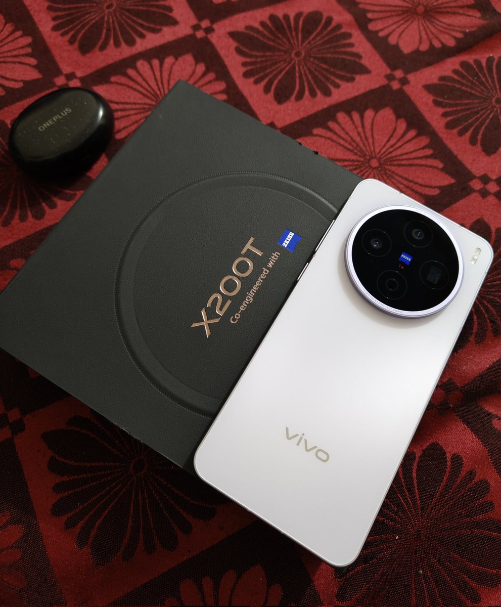 iamharsh_82's tweet photo. @Vivo_India 🔥🔥🔥🔥🔥🔥 https://t.co/5OLlW5grzF