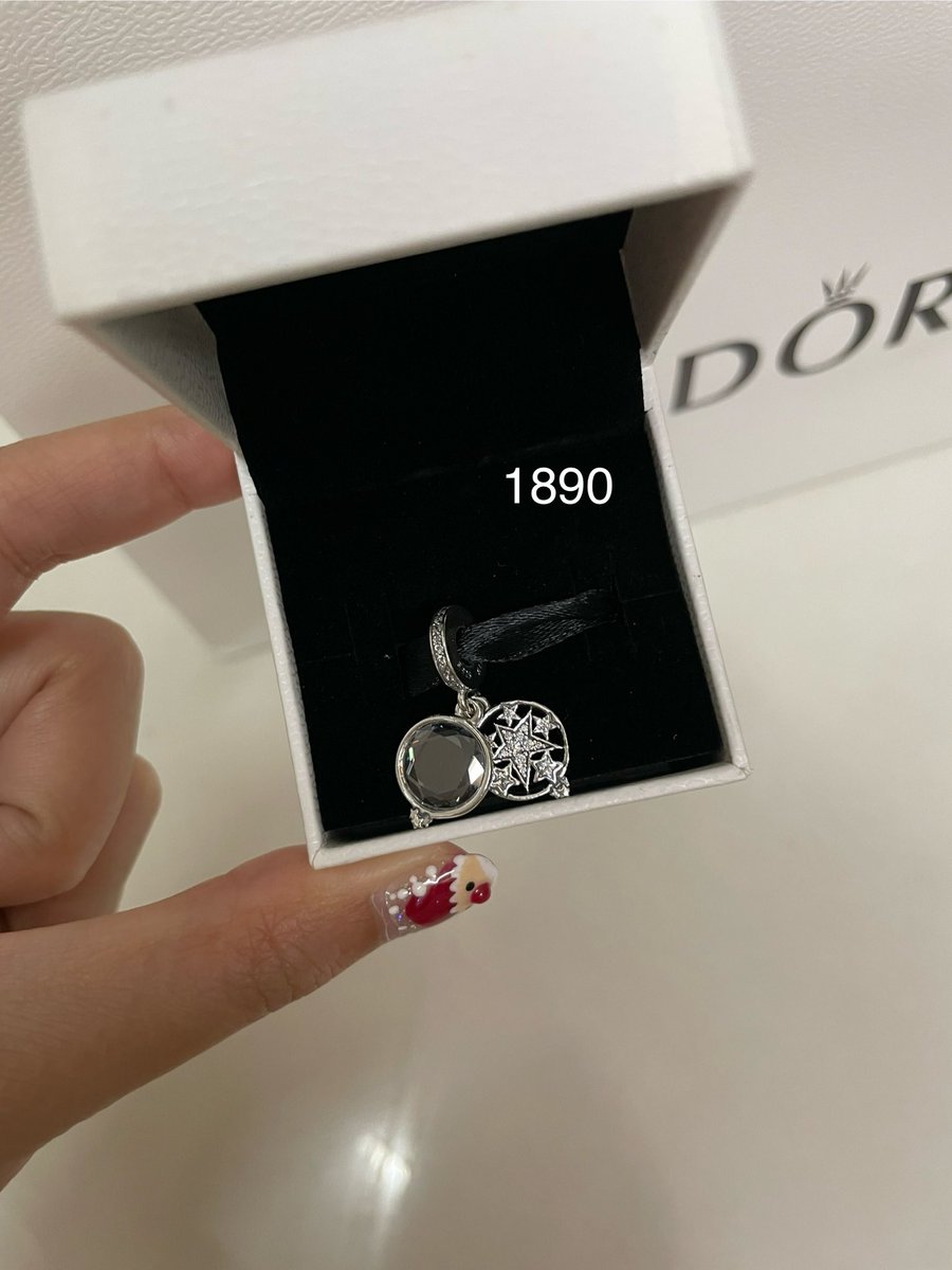 Papololy_'s tweet photo. Pandora ของใหม่ พร้อมส่ง!! ราคาถูกกว่าที่ช้อป 40-60% 💖 ของแท้ 100% ขายมา5ปีแล้วค่า 
ราคารวมส่ง ไม่รวมกล่อง (ซื้อเพิ่มได้ค่ะ)
📲 สอบถาม-สั่งซื้อ https://t.co/600GziG13n
#pandorathailand #ส่งต่อpandora #pandoraพร้อมส่ง #pandoraแท้ #pandorath #แพนโดร่า #ส่งต่อแพนโดร่า https://t.co/8bcmgEplvk