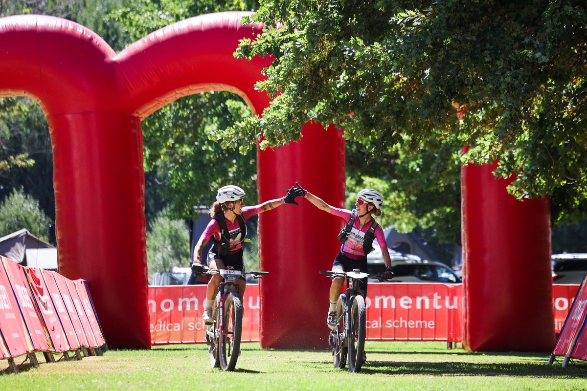 tankwatrek's tweet photo. Stage 2 of the @Momentum_za @tankwatrek by @BiogenSA saw Marco Joubert crash into a duiker and Singer KTM seize the initiative to win the stage and take the overall lead. Greta Seiwald and Sara Cortinovis added another 47 seconds to their GC lead:
https://t.co/z1BsLjqPTv https://t.co/Ti6CLFpoXn