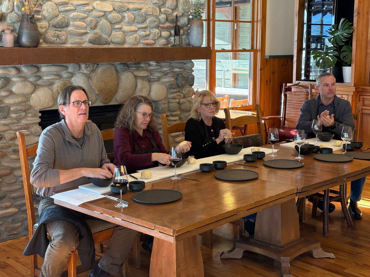 catamountclub's tweet image. We loved seeing so many friendly faces at this week’s pasta-making class! Thank you to everyone who joined us—sharing good food and great company made it a truly special event. #catamountclub #lakehousegrille #pastamaking