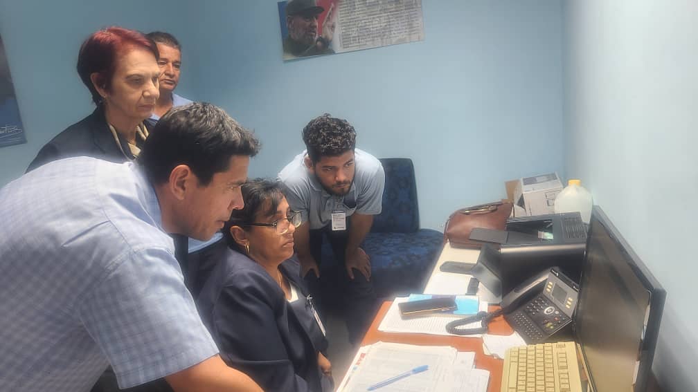 📱💡 Hoy en el CT #Bayamo recibimos capacitación sobre infraestructura de los servicios móviles, integrando las áreas Comercial y Operaciones. Un encuentro enriquecedor que fortalece nuestro trabajo en equipo. #UnidosPorCuba 
#GenteQueSuma 
<a href="/ETECSAGranma/">Bayamesa2025</a>
