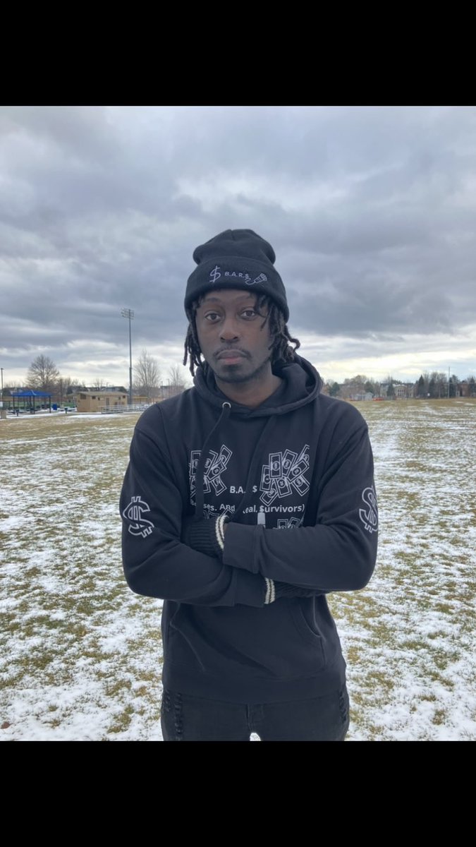 YoungMARS1999's tweet photo. “Even when I’m at my lowest still I’m feelin’ extra fly💯🦅” 

#mycustomdesignedhatandhoodie

#bossesandrealsurvivors https://t.co/L7H1rsPa5z