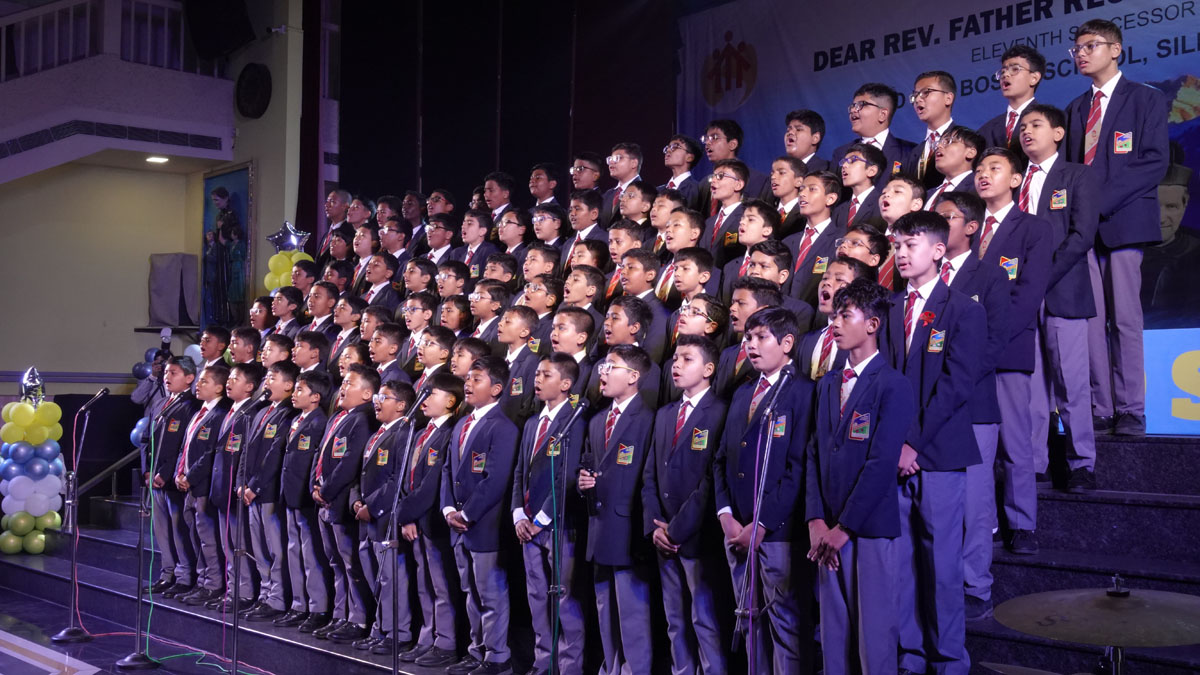 infoANS_ES's tweet photo. #India – “Una vez que se es alumno salesiano, se es salesiano para siempre”: el #RectorMayor inspira a los jóvenes de la escuela y el colegio de Siliguri

https://t.co/rADC9yfpxa https://t.co/7BeOY42eCo
