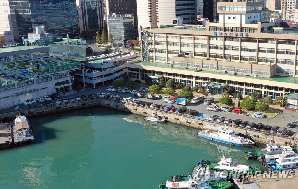 quimbomboisokra's tweet image. 제가 예전부터 밀고 있는 게 있는데요
이태리 나폴리는 중앙동 부산세관입니다