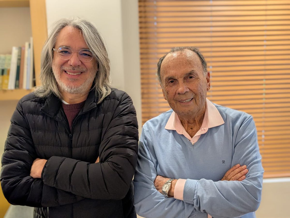 A partir del 9 de febrero nos encontramos en el Podcast de Peláez y de Francisco en las diferentes plataformas a donde los invitamos a suscribirse y seguirnos. 

youtube.com/@PelaezyDeFran…

Y convinimos ceder el audio del mismo a La FM a partir de las 3 de la tarde.