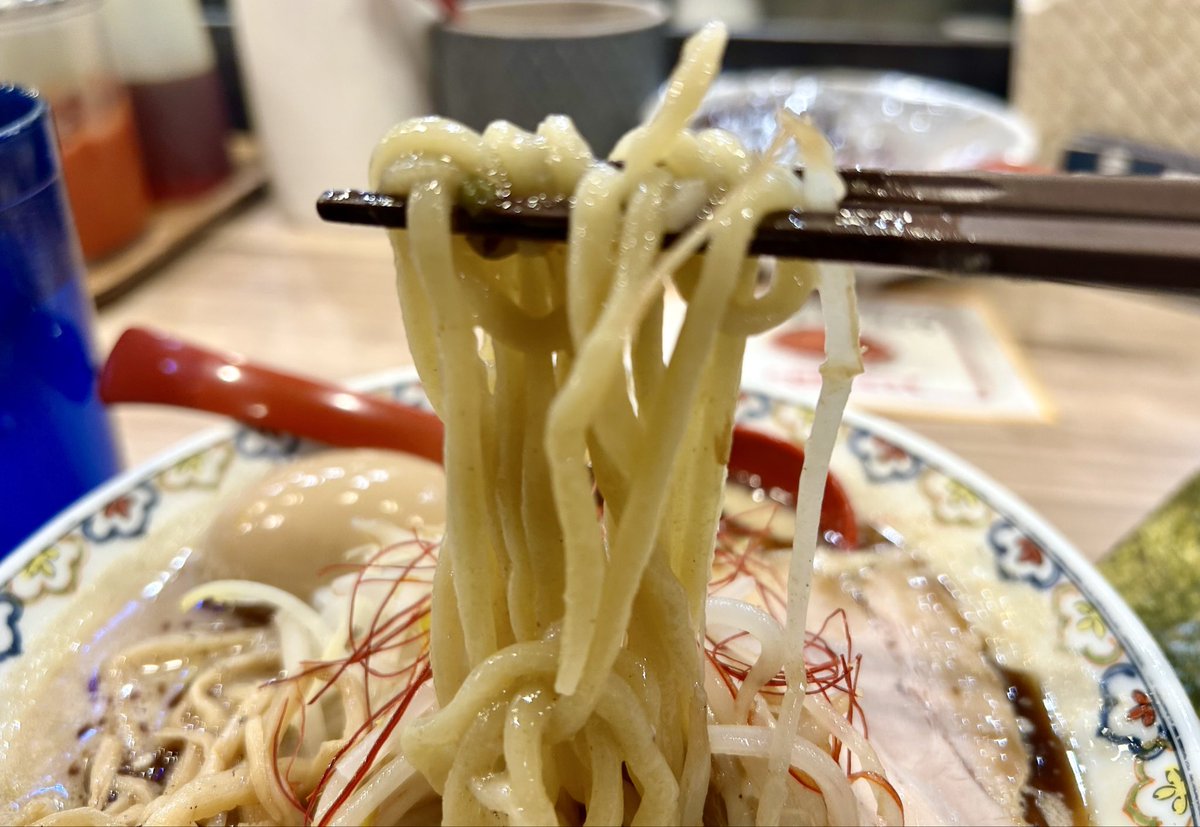 😃福岡2DAYSの準備してたら23時半。お腹空いたので「くじら食堂」に駆け込んで、味噌ラーメン🍜＋味玉＆海苔を✨ 美味かったぁ😋

日付変わってもう2/7…今日は「島村楽器久留米ゆめタウン店」にて「打田十紀夫 ライヴ＆トーク」‼️ よろしく〜❣️
tokiouchida.com/live/live.html

出発早いんで早よ寝なきゃ😅