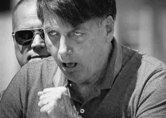 PedroRonchi2's tweet photo. Tem 22 dias que o presidiário, que estava quase morrendo de tossir, não dá uma crise de tosse. https://t.co/vPkkMuxaDW