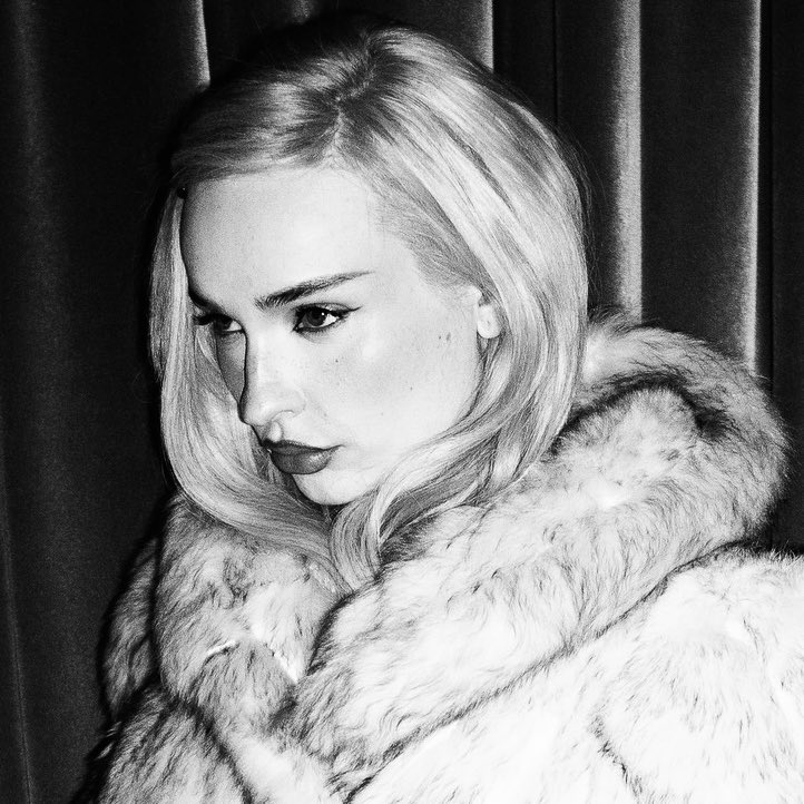 kim petras updates tweet media