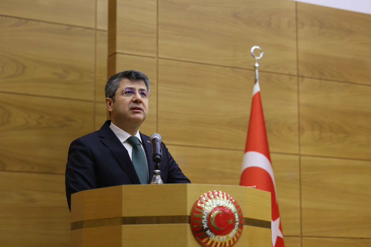 İnsan Kaynakları Başkanlığımızca düzenlenen 2025 yılı spor etkinlikleri ödül törenini gerçekleştirdik. 

7 ayrı branşta turnuvaya katılan 468 çalışma arkadaşımıza teşekkür ediyor, dereceye girmeye hak kazanan personellerimizi tebrik ediyorum.