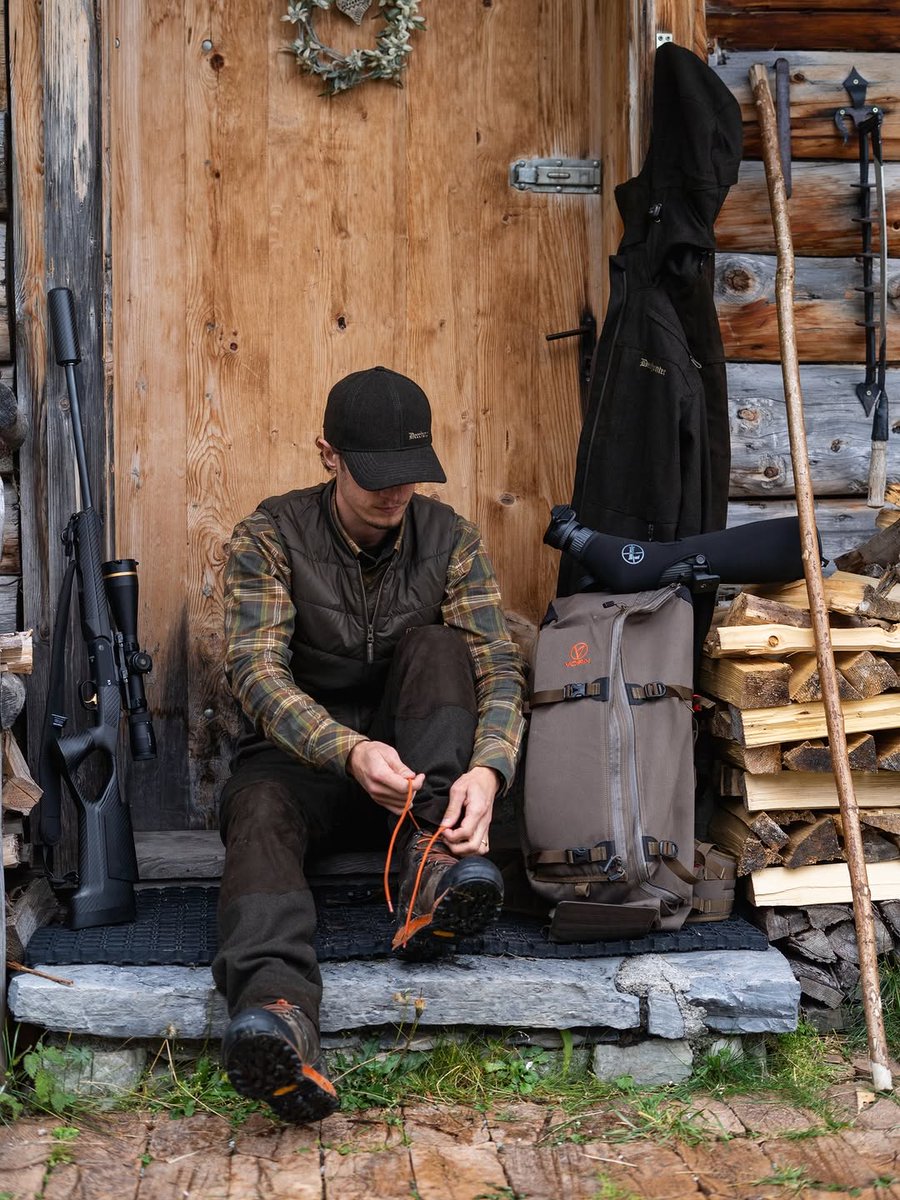 BushWear's tweet image. Cold weather just means better kit.
Deerhunter HEAT gives on-demand warmth at the press of a button — waistcoats &amp;amp; padded jackets built for real winter field use.
👉 bush.ly/DeerHunter

#Deerhunter #HeatSeries #WinterGear