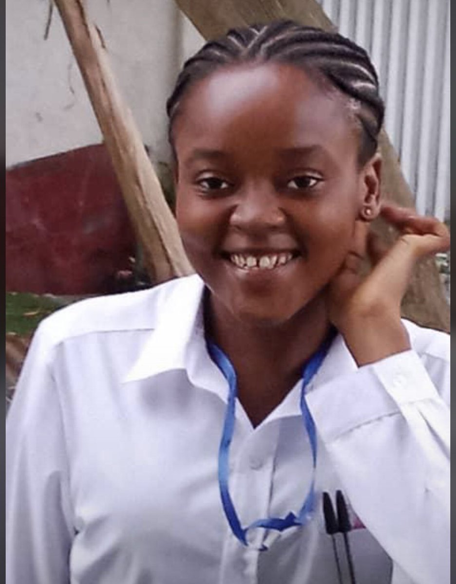 🚨Avis de Recherche 
Je viens vous annoncer que notre fille au nom de Kerene Kinzanga n’était pas rentrée hier à la maison 
Elle a 17 ans,elle portait pentathlon noir et polo de la même couleur.
Si vous pouvez nous aider en envoyant ce message dans les  groupes et plate-forme 🙏🏻