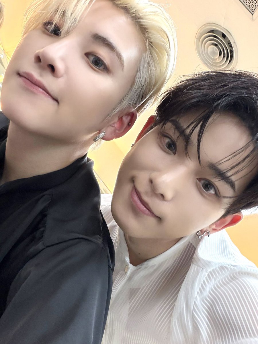 🐱레이나🐰 tweet media