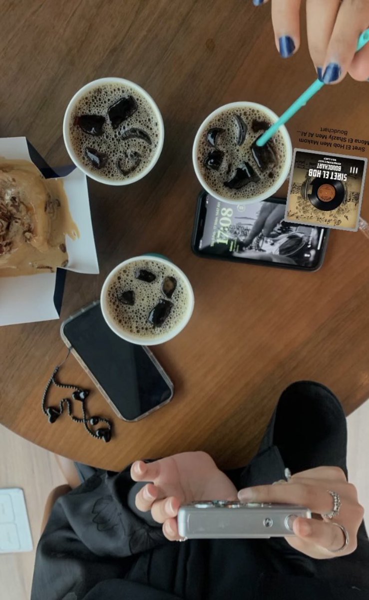 #عشوائيات 
الفاتنة السوداء💗💗💗🪄