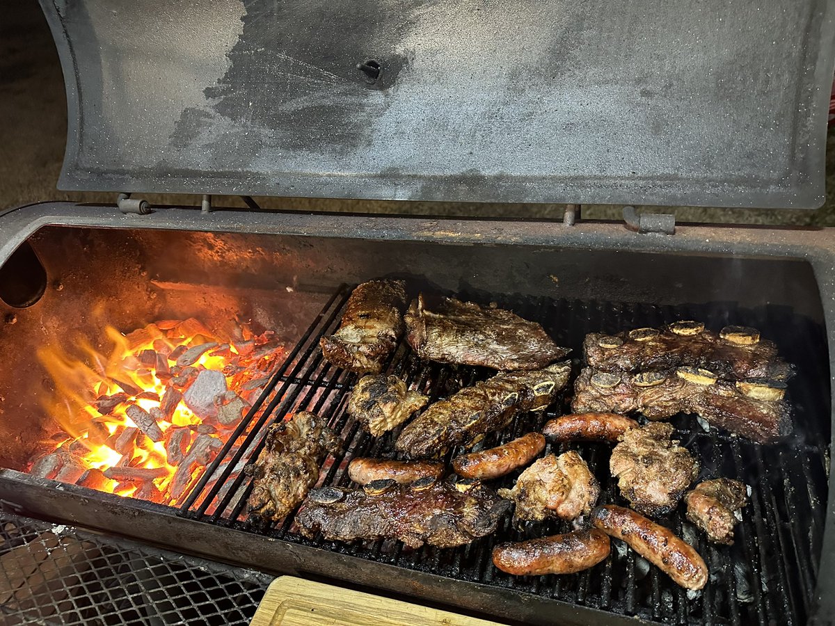juliosguarneri's tweet photo. Nothing like an Argentinian asado!

Such great fellowship with Norberto Palmitano, lead pastor of @ShilohTBC and his awesome family. They are ministering to their community, practicing the great commandment &amp; making disciples.   

#GC2strong #KingdomPartners #makedisciples https://t.co/hTGTJ7CjCQ