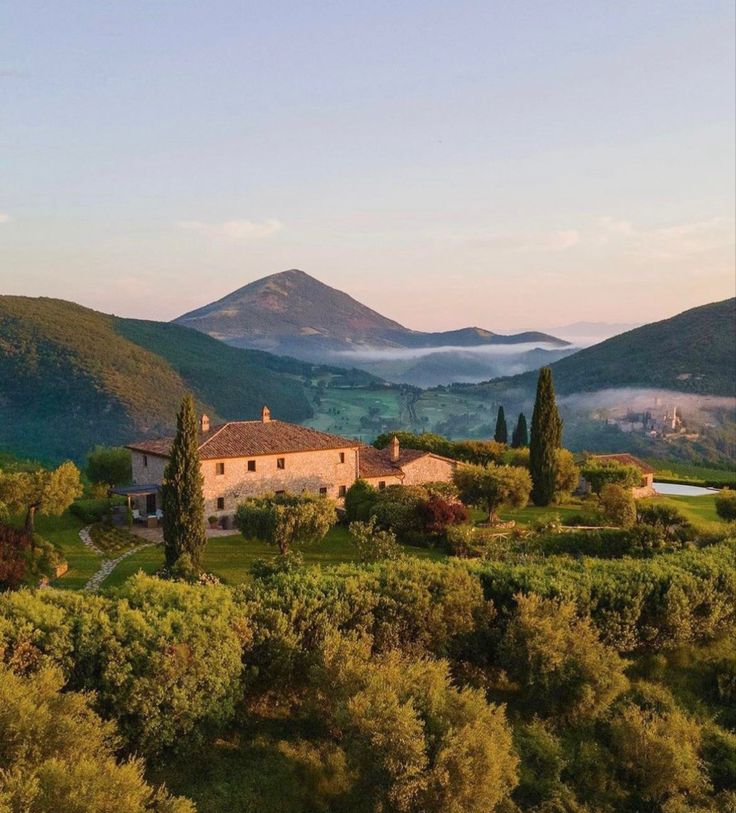 Italy Countryside Ranches At some point, we've all dreamt and obsessed about the Italian countryside.