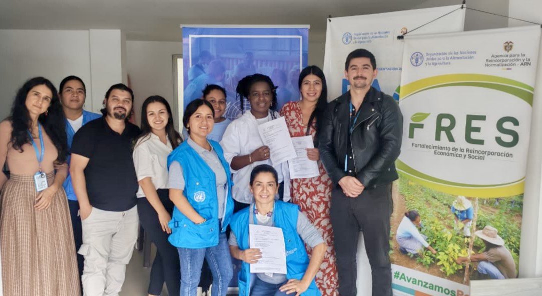 MisionONUCol's tweet photo. La iniciativa, impulsada por @ARNColombia con apoyo técnico de @FAO_Colombia y acompañamiento de @MisionONUCol, beneficiará a 99 socios, de los cuales 37 son mujeres. Un avance hacia la implementación integral del Acuerdo de Paz en el territorio. https://t.co/iOQmsrXiAd