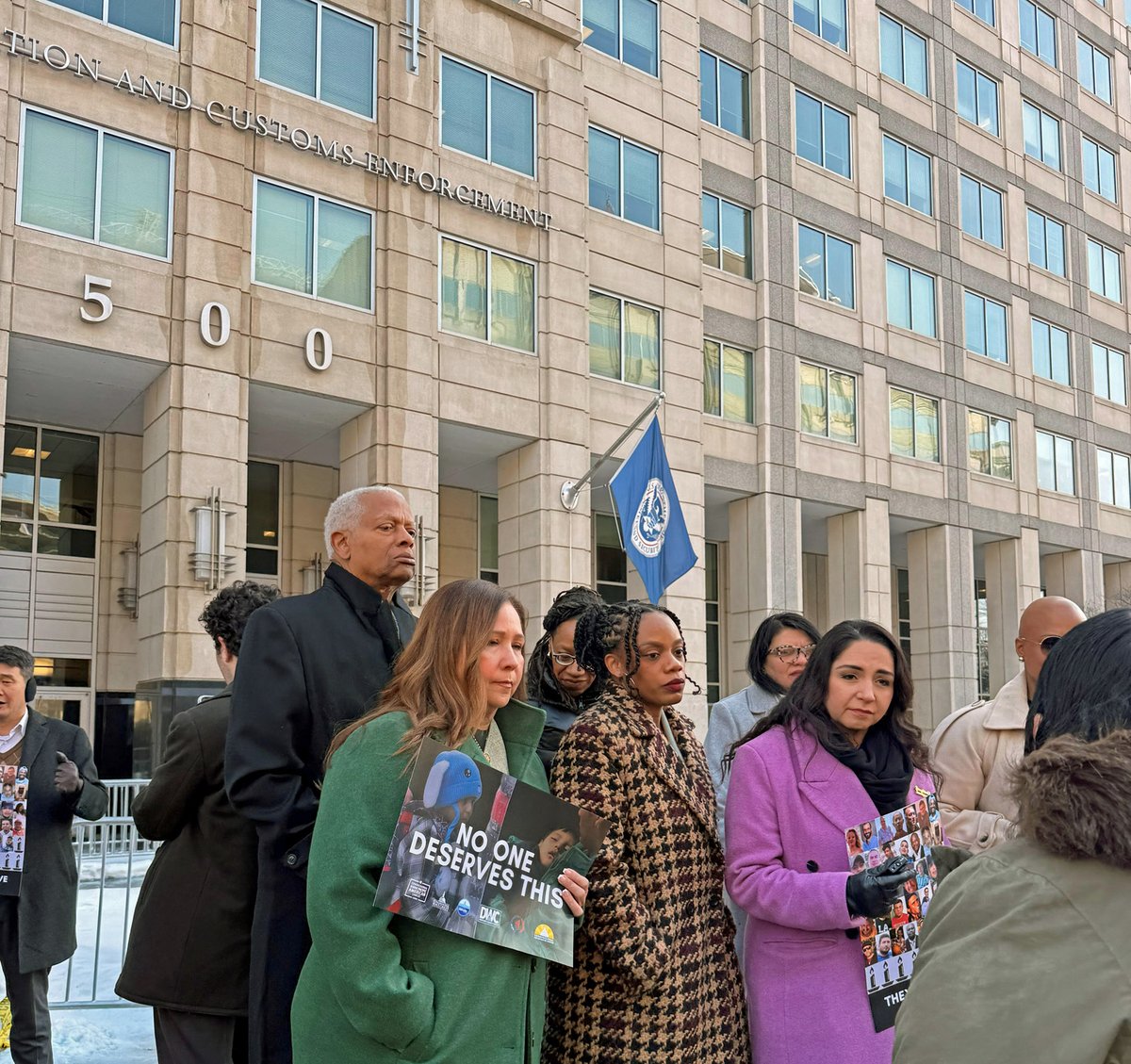 Hank Johnson tweet media