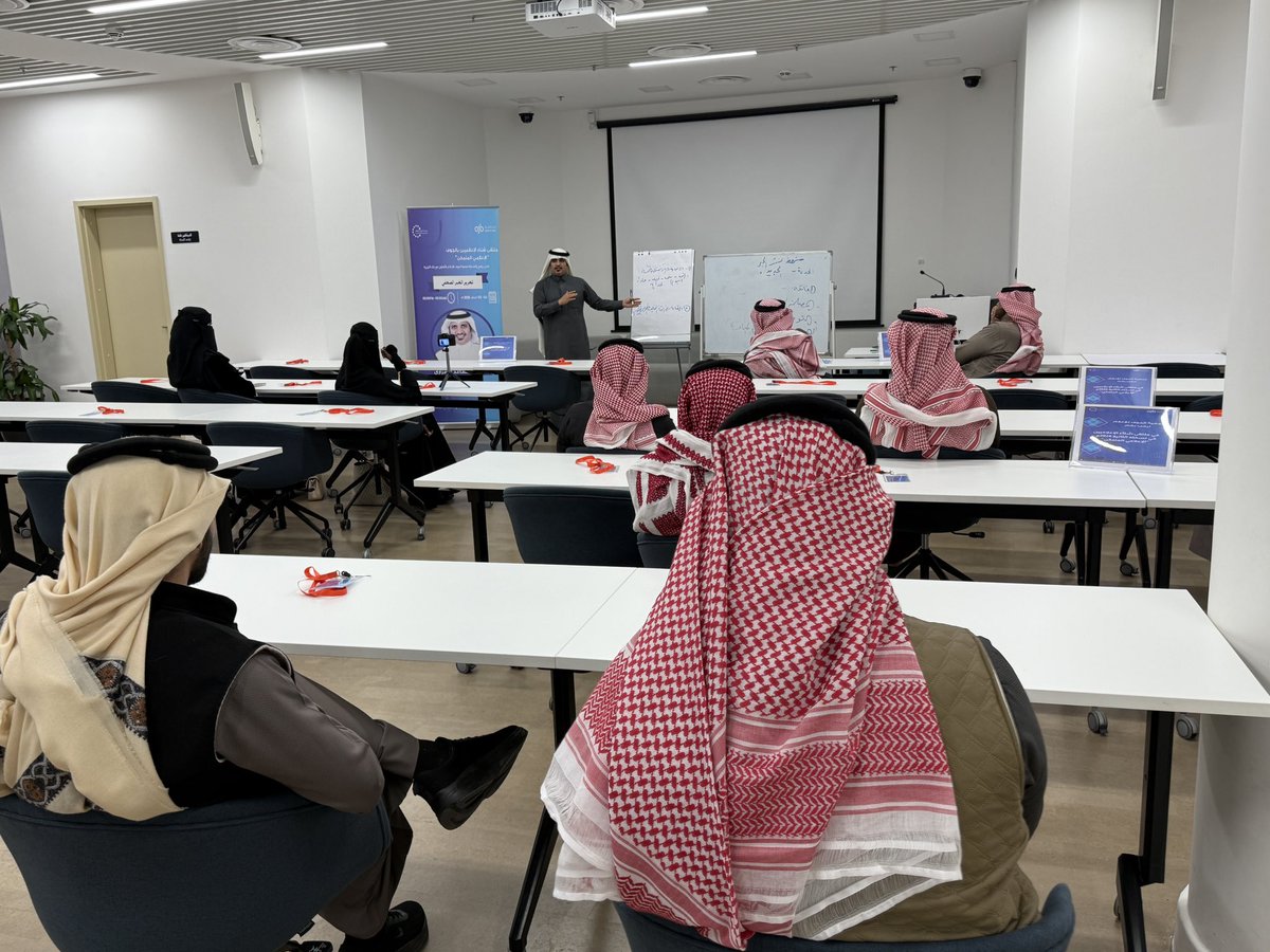 aljoufr's tweet photo. اختتمت #جمعية_الجوف_للإعلام، بالتعاون مع @BankAlJazira , أولى برامج #ملتقى_شتاء_الإعلاميين تحت عنوان "الإعلامي المتمكن"، الذي انطلق الأسبوع الماضي في مقر @CultureHousesSA بـ #سكاكا.
 وأوضحت الجمعية أن البرنامج الأول ركز على صقل مهارات الكتابة الصحفية وصياغة الأخبار وفق القوالب المهنية الحديثة، مما يسهم في رفع جودة المحتوى الإعلامي المحلي ومواكبته للنهضة التنموية التي تشهدها #منطقة_الجوف.
https://t.co/Ar7Jhh4TJj
#إعلام 
#وزارة_الإعلام