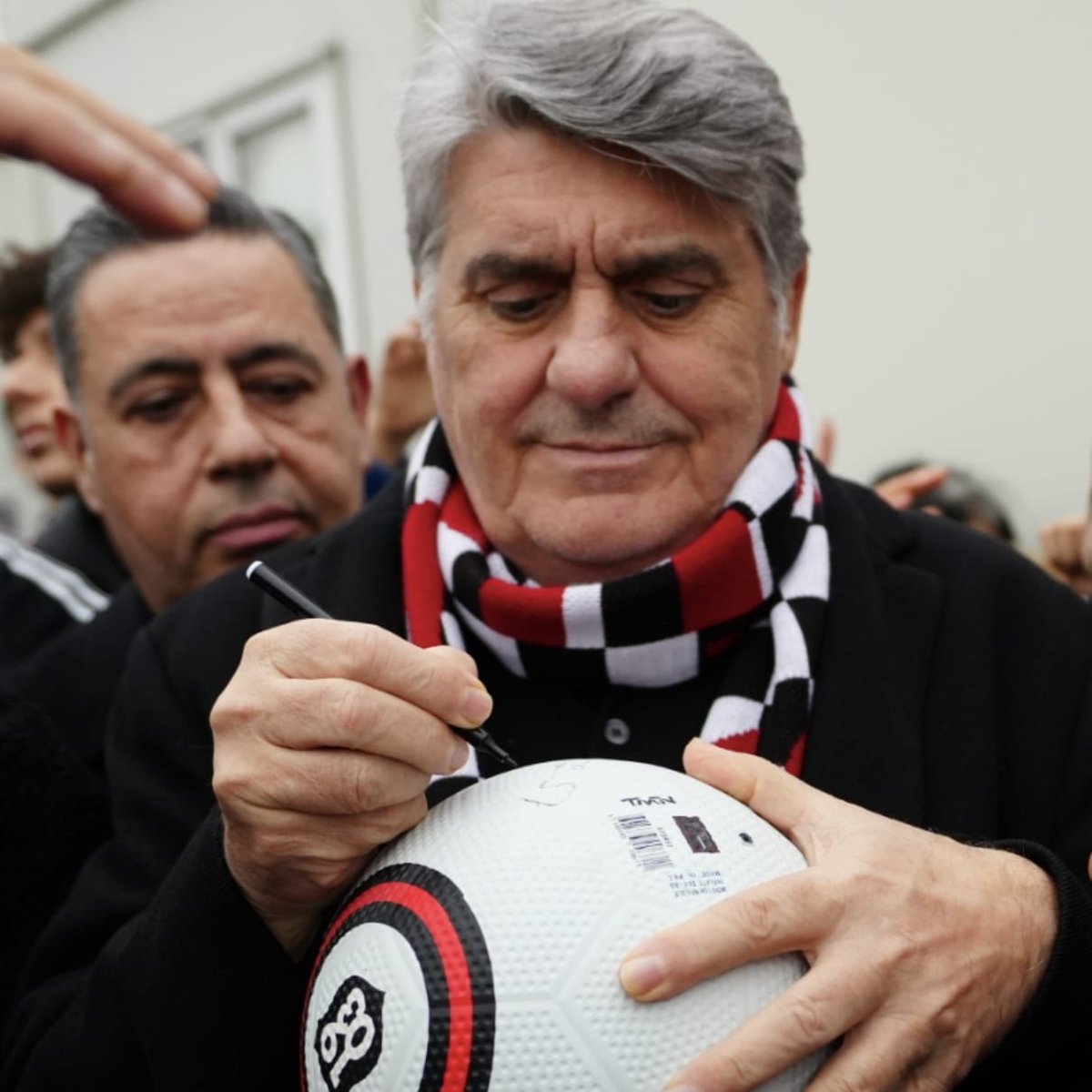 Serdal Adalı tweet media