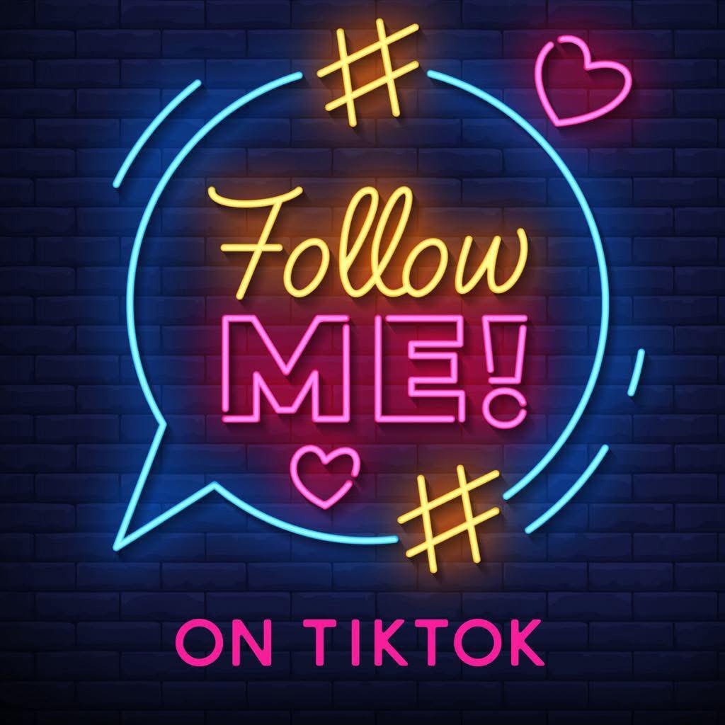 Did you know that you can now follow me on TikTok? There are some great reels for my books. 

tiktok.com/@lilymortonaut…

#FollowMeFriday