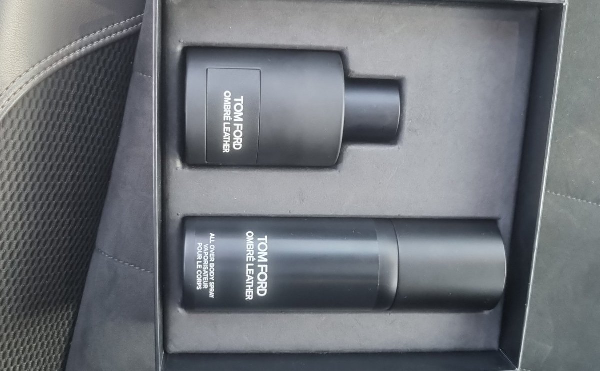 ChianeoM's tweet photo. @TruworthsTweets  i bought this Tom Ford few weeks ago at Truworth elements water fall mall Rustenburg, i am not sure if the perfume is old or something happened to it, it does not last for 5 minutes, this expensive to actually not smell like it should https://t.co/OCxnRdMbf3