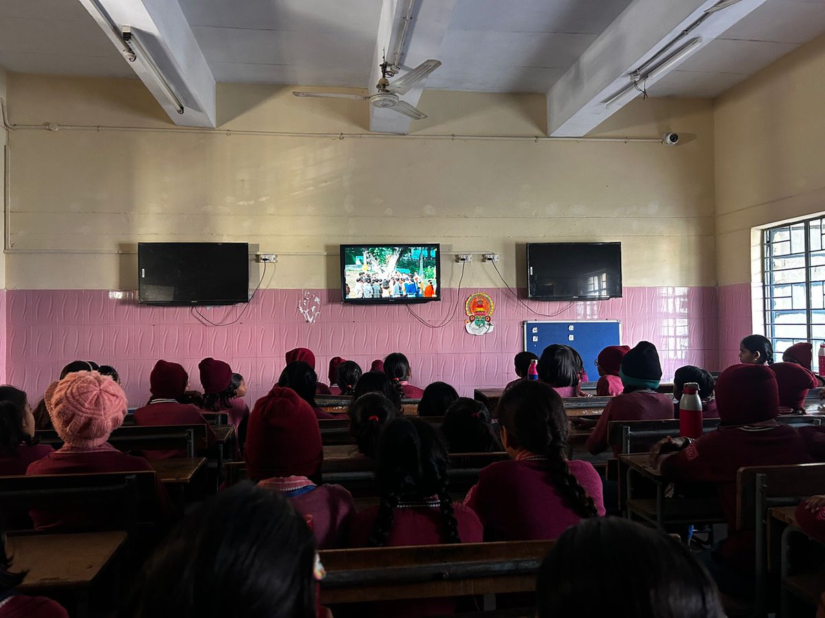 DeendarpurS's tweet photo. Pariksha Pe Charcha2026 live session
Pariksha Pe Charcha 2026 is an annual interactive program organized by the Government of India, where the Prime Minister interacts with students, teachers, and parents.. https://t.co/tKVsfpAZ23