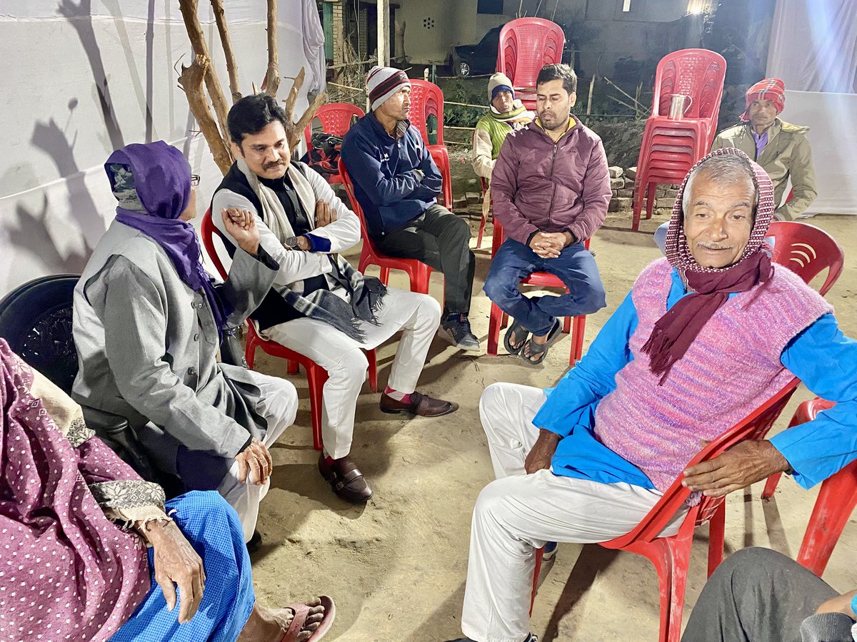 कुढ़नी विधानसभा क्षेत्र के खरौना डीह निवासी श्री संतोष कुमार चौधरी जी के माताजी के श्राद्ध कार्यक्रम में शामिल हुआ।