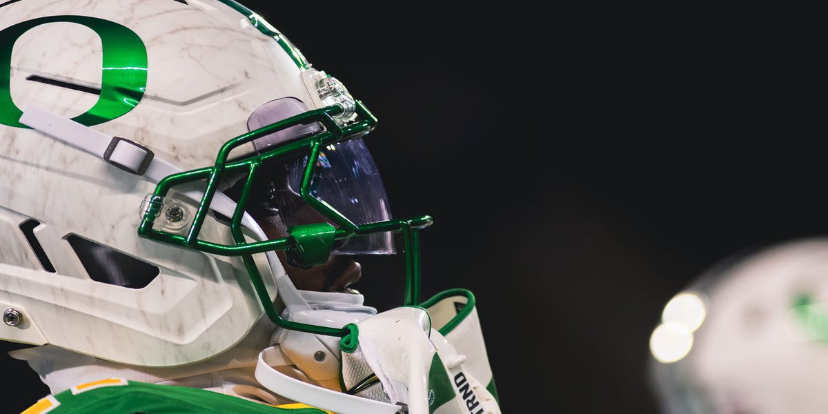 Oregon Ducks 5-star true freshman safety Jett Washington carries high expectations into 2026, described as 'a unicorn' by DC Chris Hampton. duckswire.usatoday.com/story/sports/c…