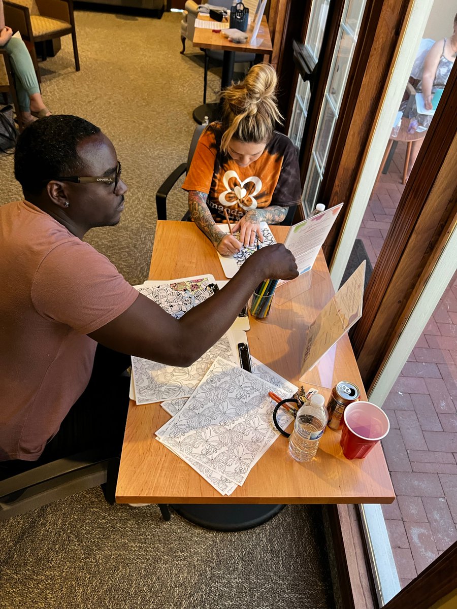 ahrangels tweet media