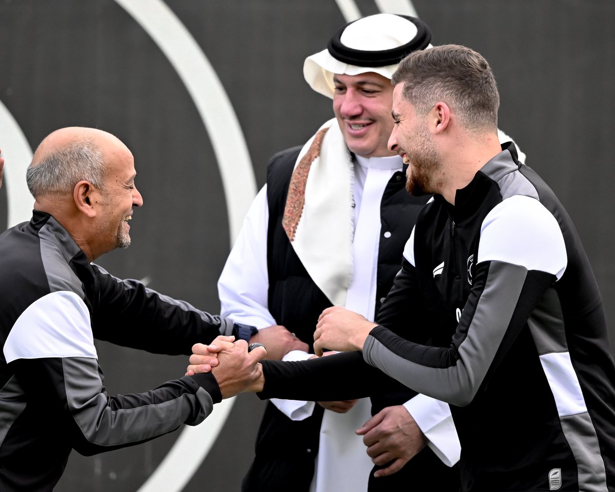 AlShababSaudiFC's tweet image. 🤍😅

#يلا_شباب