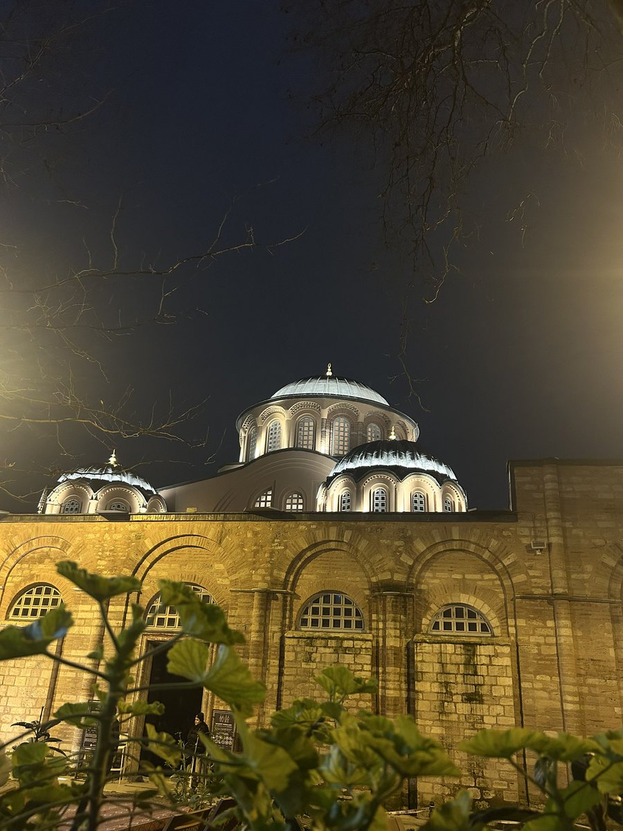 notryannotyet's tweet photo. keyifli bir cuma akşamı https://t.co/n5BwSsQphv