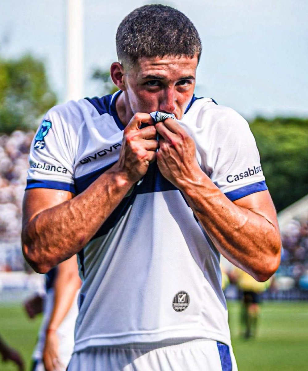 TripAnalytics_'s tweet photo. #GELP | En la victoria 3-1 ante Vélez (13/5/24), Nicolás Colazo convirtió de tiro libre directo.
Casi dos años después, Gimnasia volvió a marcar por esta vía en el triunfo ante Aldosivi: Nicolás Barros Schelotto fue el autor. https://t.co/6dx5xQfhSD