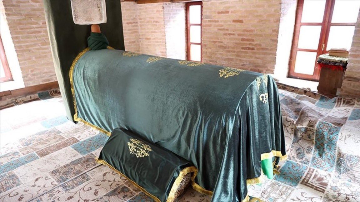 Two tombs. Side by side. An Ottoman Empire leader and his cat. 18th century.
