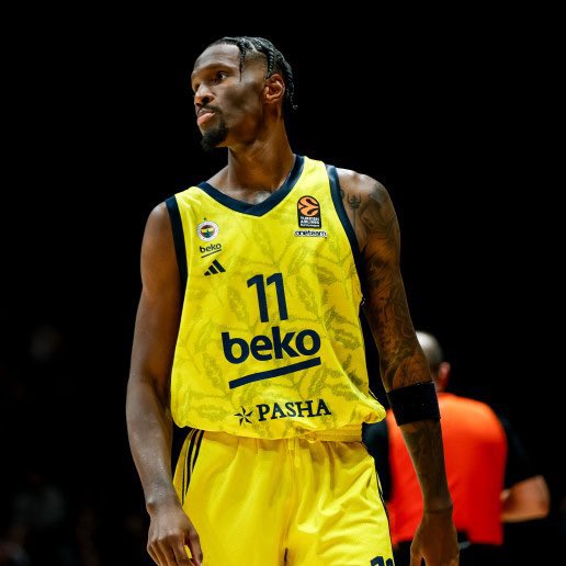 SON DAKİKA | Yağız Sabuncuoğlu: 

“Fenerbahçe, Nigel Hayes-Davis'e teklif yaptı ama diğer iki teklif daha yüksek. Top oyuncuda.”