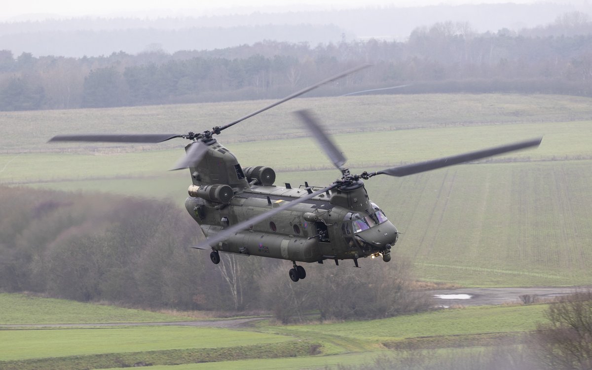 RAF_Odiham's tweet photo. 🚁 The Chinook Force is supporting Exercise Hyperion Storm, enhancing readiness and interoperability with @NATO partners.

Chinook crews and engineers are delivering vital lift capability in demanding conditions.

CAPABLE. TRUSTED. READY.

#RAFOdiham #ChinookForce #NATO https://t.co/LFFBjom6gb
