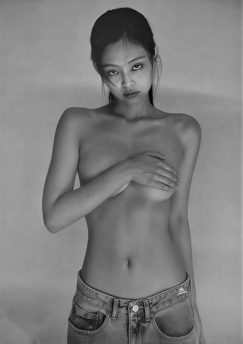 #JENNIE #J2NNI5 
J2NNI5 - photo exhibition in HD

give cr if u use