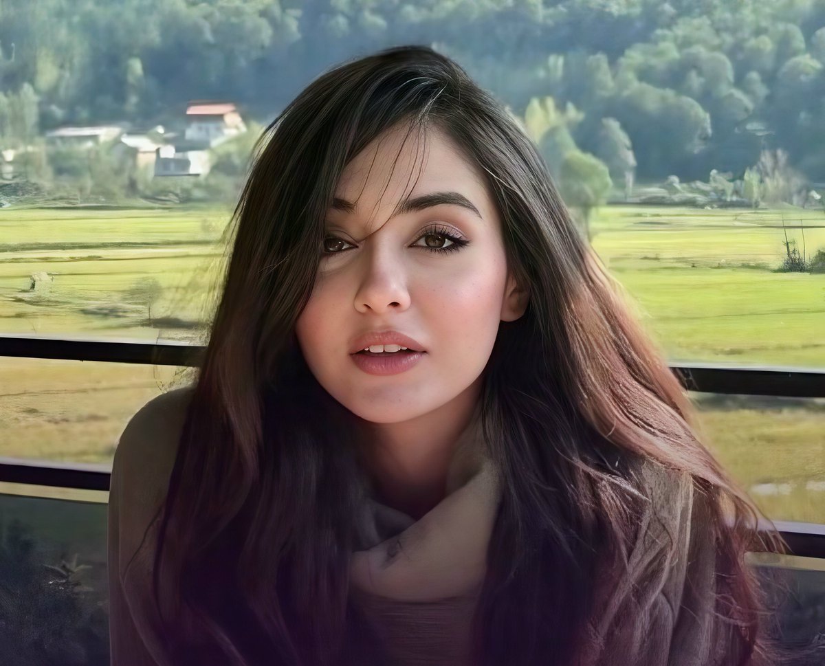 #غزل_میرشفیعی بلاگر ، در جریان اعتراضات دی ماه توسط اوباش خامنه ای در تهران بازداشت شده است .
تاکنون هیچ اطلاعی از محل نگهداری یا وضعیت جسمی او در دسترس خانواده قرار نگرفته
صدای غزل باشیم 
#IranMassacre